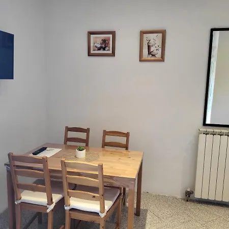 Apartmaji Tim * Izola