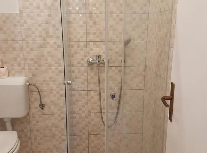 Apartmaji Tim * イゾラ