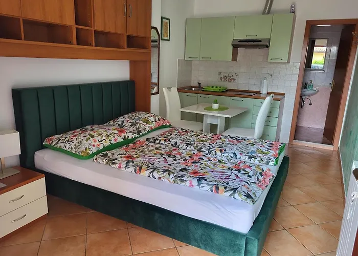 アパート Apartmaji Tim