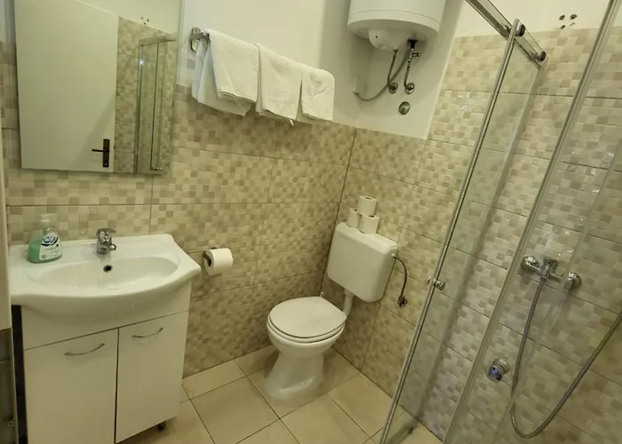 Apartmaji Tim アパート *